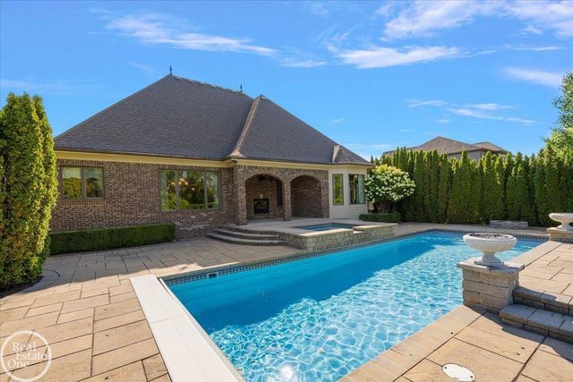 45455 Shoal Drive, Macomb Twp, MI 48044