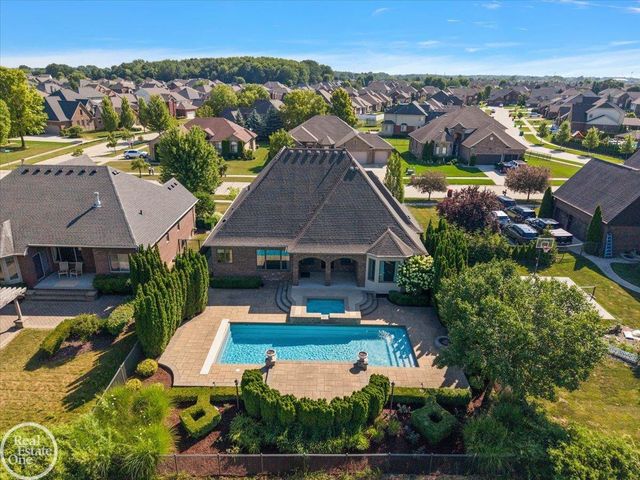 45455 Shoal Drive, Macomb Twp, MI 48044