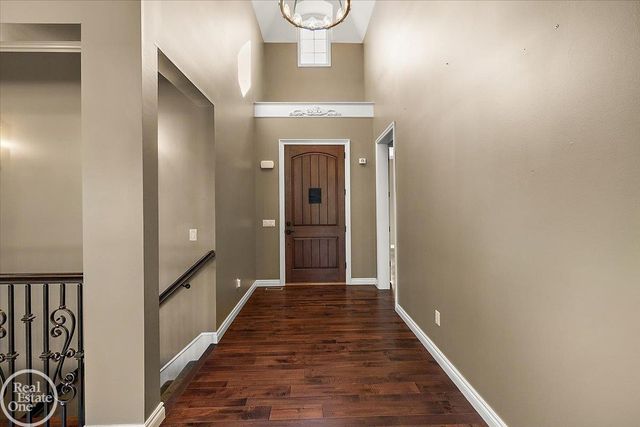 45455 Shoal Drive, Macomb Twp, MI 48044