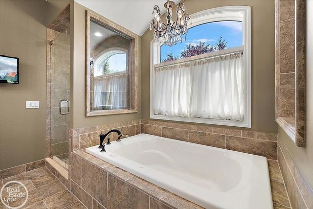 45455 Shoal Drive, Macomb Twp, MI 48044