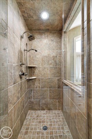 45455 Shoal Drive, Macomb Twp, MI 48044