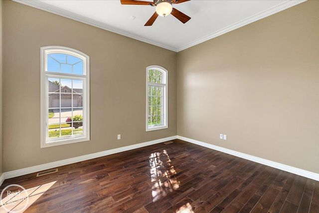 45455 Shoal Drive, Macomb Twp, MI 48044