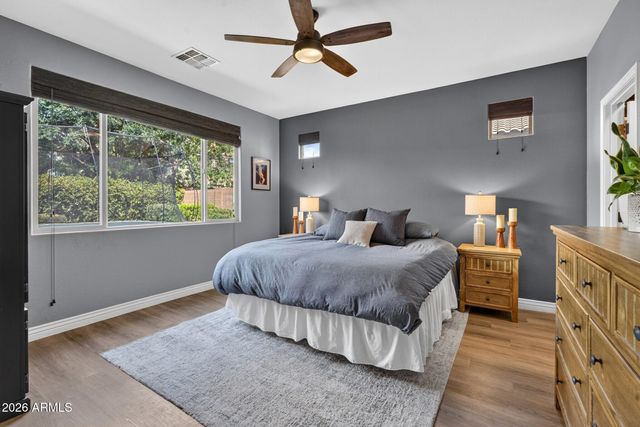2042 E FLINTLOCK Drive, Gilbert, AZ 85298
