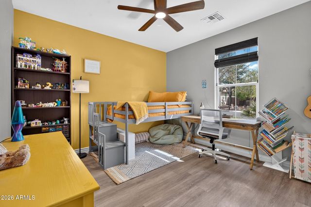 2042 E FLINTLOCK Drive, Gilbert, AZ 85298
