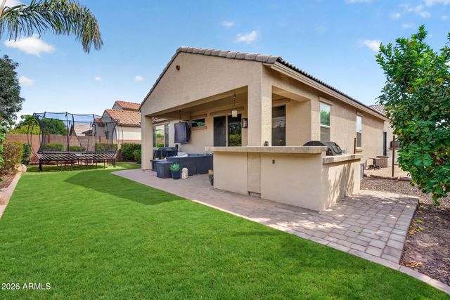 2042 E FLINTLOCK Drive, Gilbert, AZ 85298