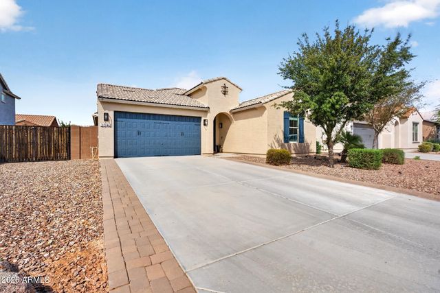 2042 E FLINTLOCK Drive, Gilbert, AZ 85298
