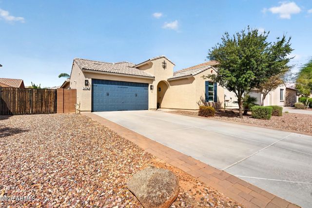 2042 E FLINTLOCK Drive, Gilbert, AZ 85298