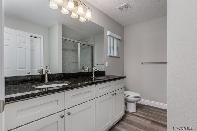 2546 W Pine Ridge Boulevard, Beverly Hills, FL 34465