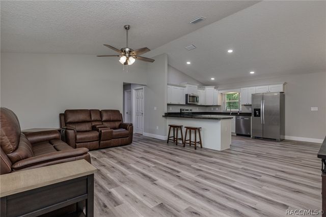 2546 W Pine Ridge Boulevard, Beverly Hills, FL 34465
