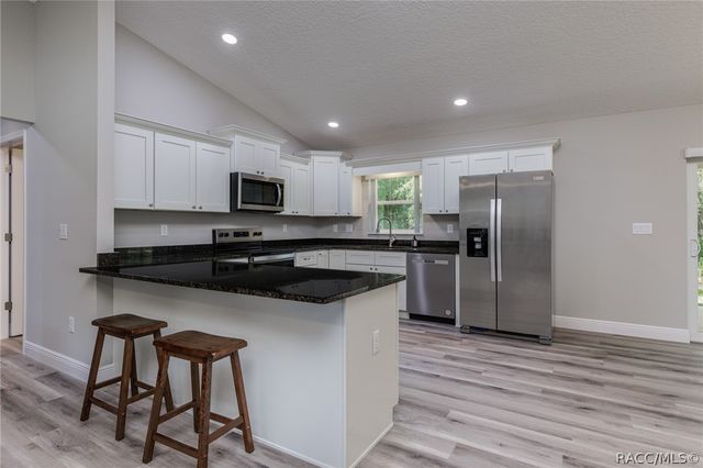 2546 W Pine Ridge Boulevard, Beverly Hills, FL 34465