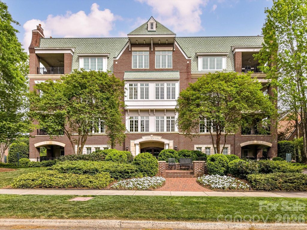 2223 Croydon Road 302, Charlotte, NC 28207
