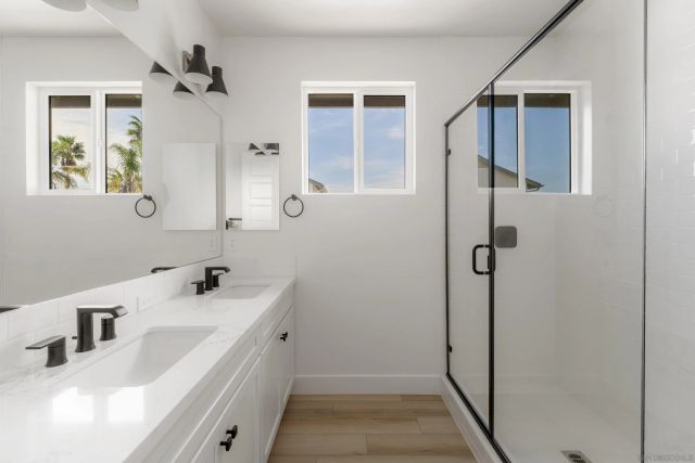 702 Passion Court, Vista, CA 92083