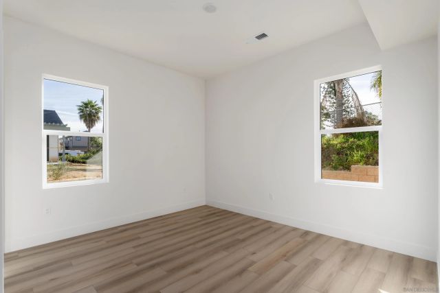 702 Passion Court, Vista, CA 92083