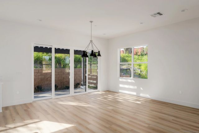 702 Passion Court, Vista, CA 92083