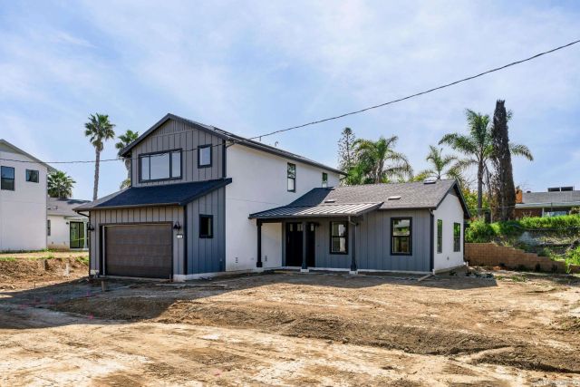 702 Passion Court, Vista, CA 92083