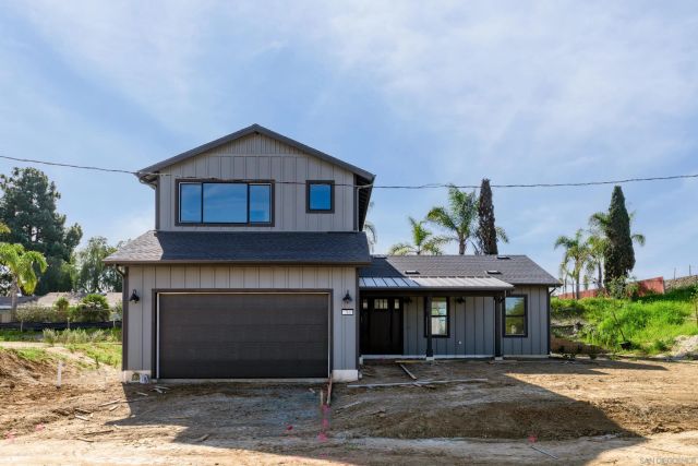 702 Passion Court, Vista, CA 92083