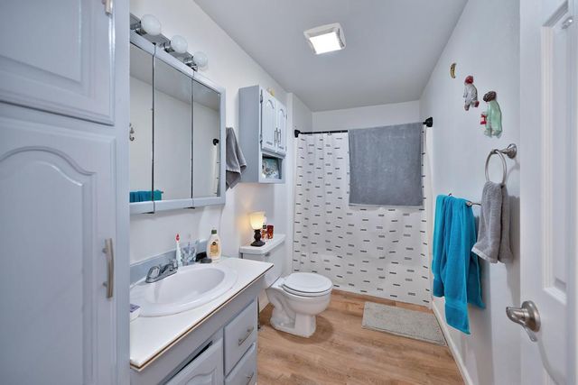 2415 Short Ln, Auburn, CA 95603