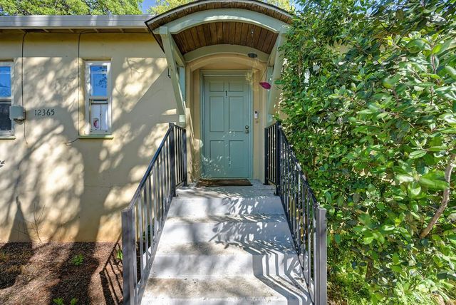 2415 Short Ln, Auburn, CA 95603