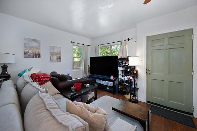 2415 Short Ln, Auburn, CA 95603