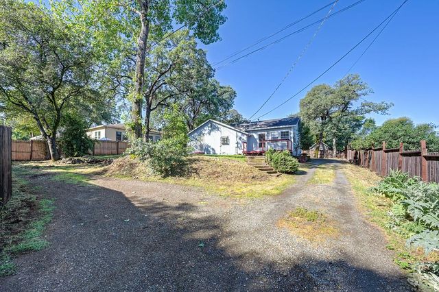 2415 Short Ln, Auburn, CA 95603