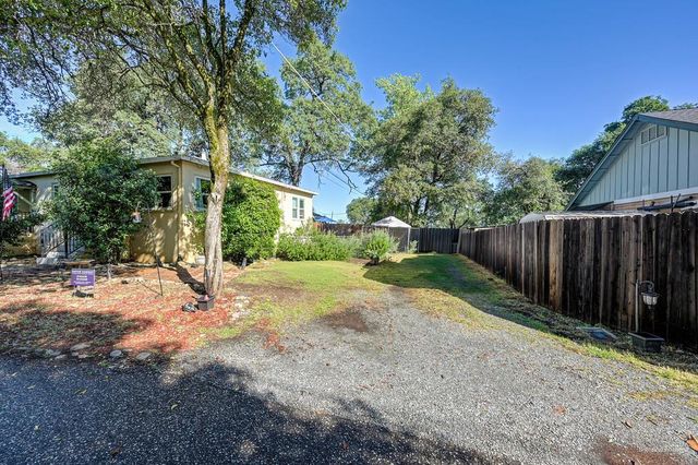 2415 Short Ln, Auburn, CA 95603