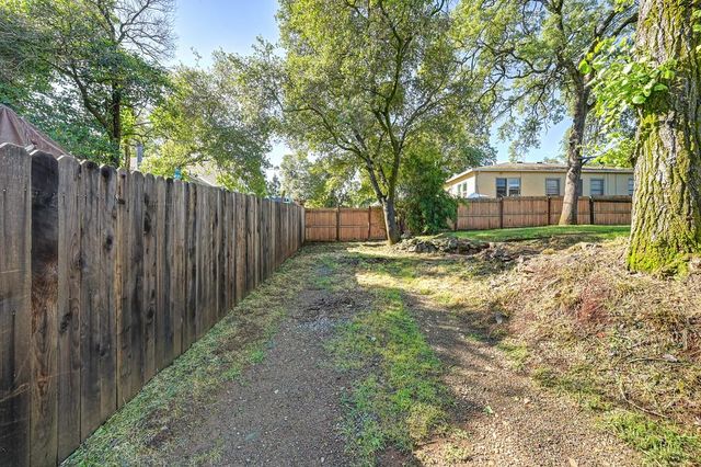 2415 Short Ln, Auburn, CA 95603