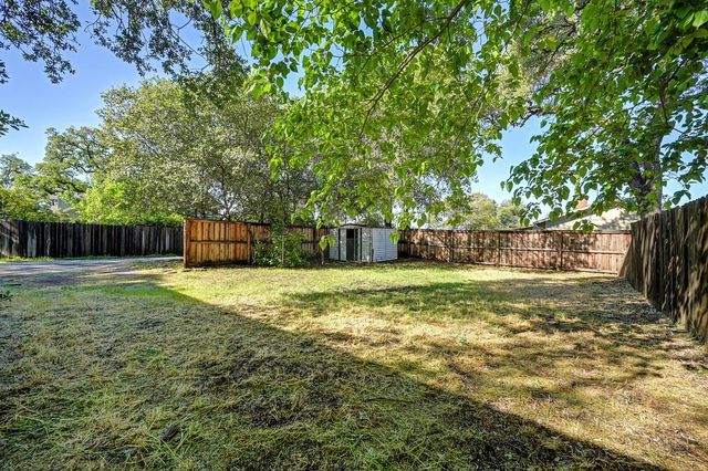 2415 Short Ln, Auburn, CA 95603