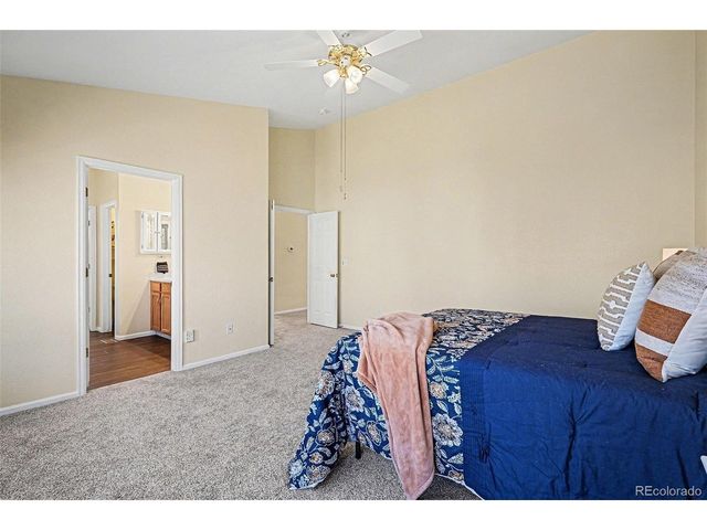 10732 W Dumbarton Cir, Littleton, CO 80127