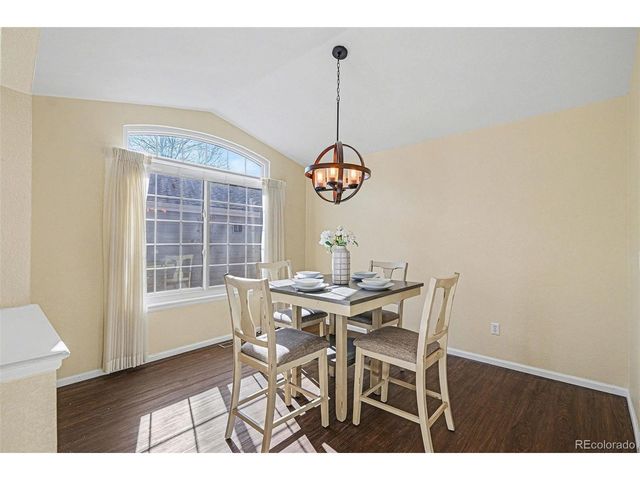 10732 W Dumbarton Cir, Littleton, CO 80127