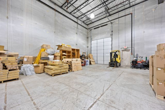 475 Quadrangle Drive F, Bolingbrook, IL 60440