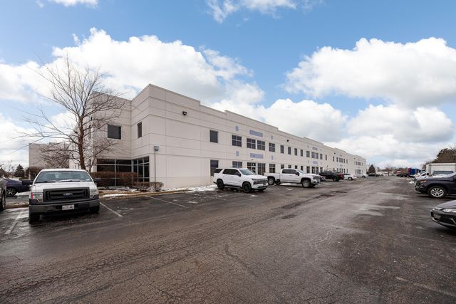 475 Quadrangle Drive F, Bolingbrook, IL 60440