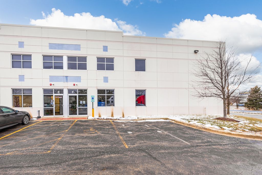 475 Quadrangle Drive F, Bolingbrook, IL 60440