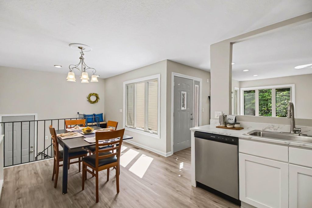 234 Cambria Court, Woodbury, MN 55125 — photo 3