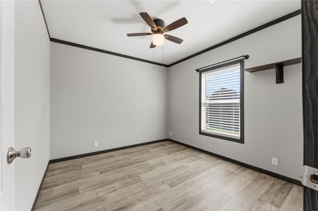 313 S Ave F Ave, Johnson City, TX 78636