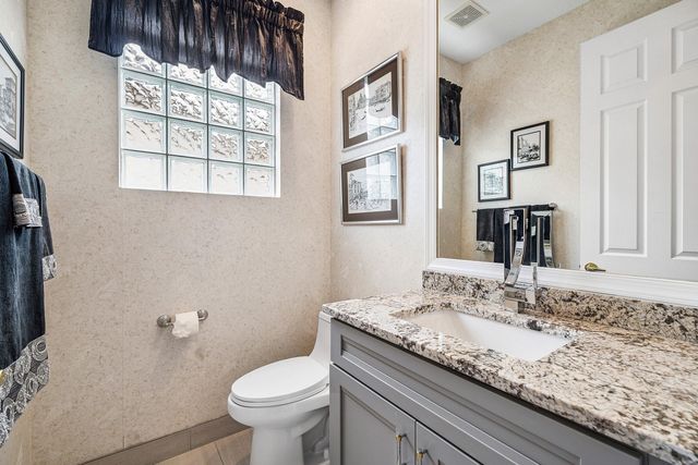8769 Via Grande E, Wellington, FL 33411