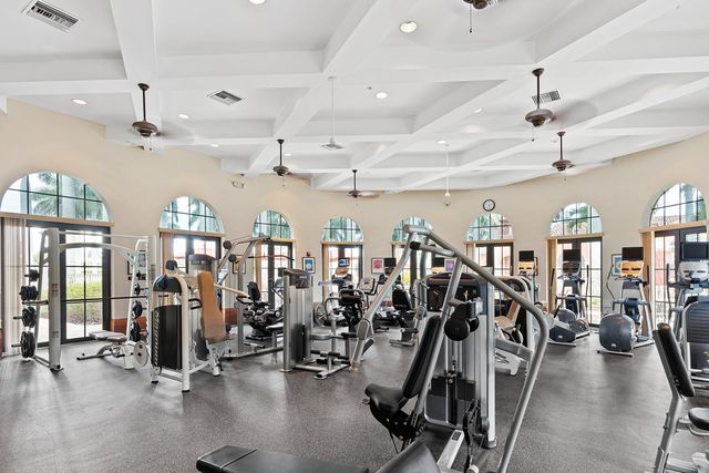 8769 Via Grande E, Wellington, FL 33411