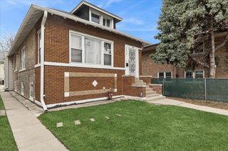 5338 N Kedzie Avenue, Chicago, IL 60625