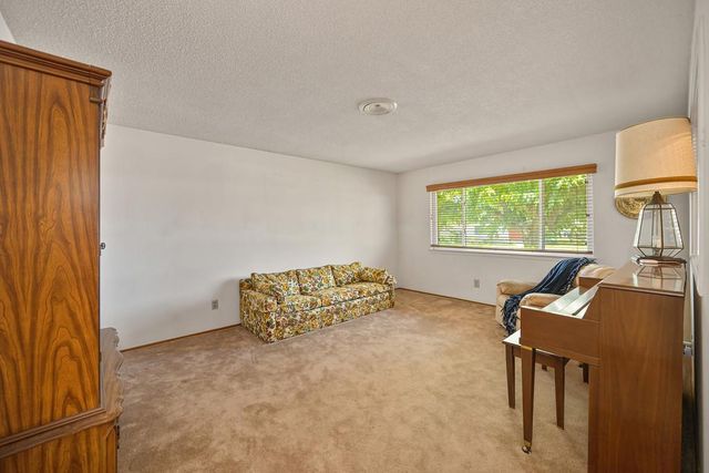 6310 Cassady Way, Carmichael, CA 95608