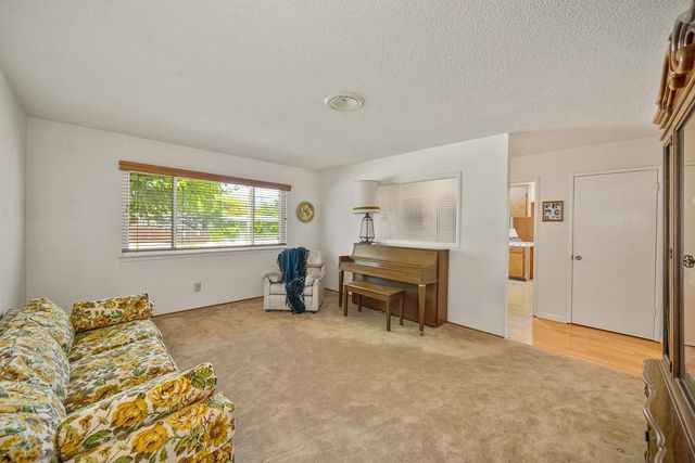 6310 Cassady Way, Carmichael, CA 95608