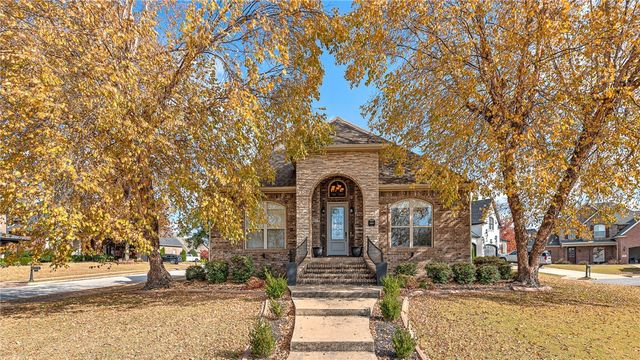 5407 S Turnberry Road, Rogers, AR 72758