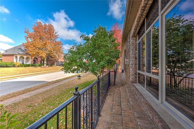 5407 S Turnberry Road, Rogers, AR 72758