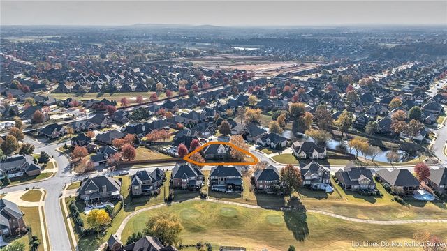 5407 S Turnberry Road, Rogers, AR 72758