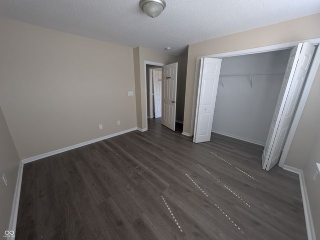 668 Day Break Drive, Greenwood, IN 46143