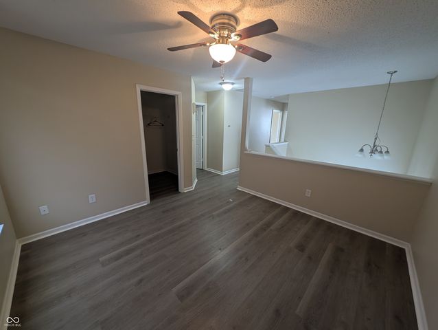 668 Day Break Drive, Greenwood, IN 46143