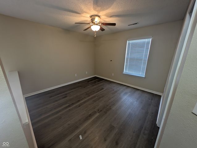 668 Day Break Drive, Greenwood, IN 46143