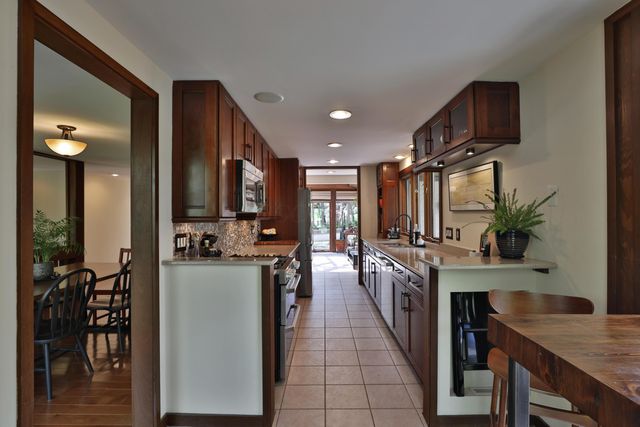 815 Lookout Point Drive, Columbus, OH 43235