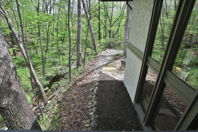 815 Lookout Point Drive, Columbus, OH 43235