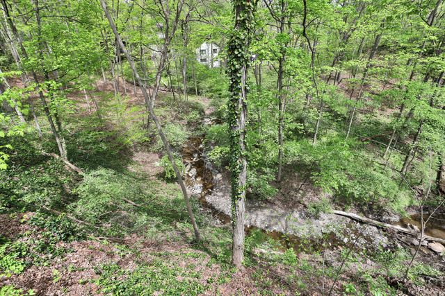 815 Lookout Point Drive, Columbus, OH 43235