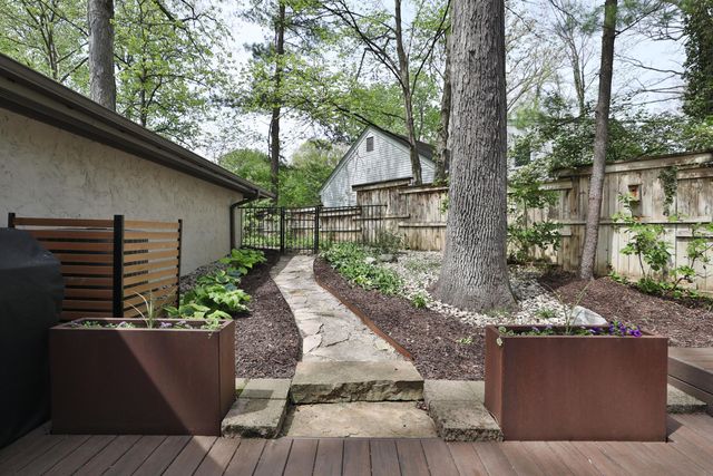 815 Lookout Point Drive, Columbus, OH 43235