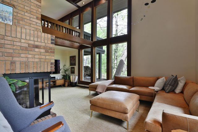 815 Lookout Point Drive, Columbus, OH 43235